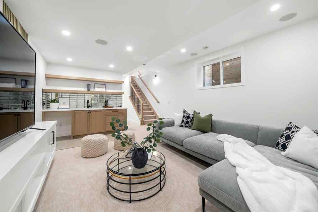 MLS® A2264412 - 3919 19 Street SW in Altadore Calgary, Residential