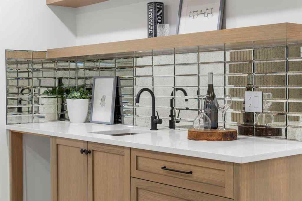 MLS® A2264412 - 3919 19 Street SW in Altadore Calgary, Residential