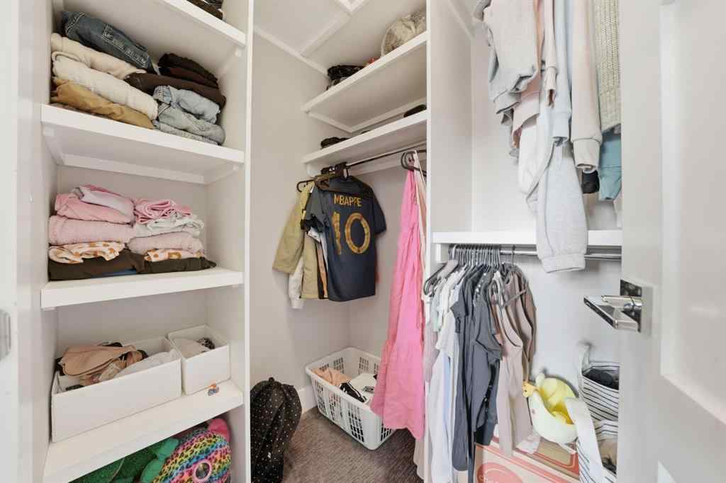 MLS® A2264413 - 1823 33 Avenue SW in South Calgary Calgary, Residential