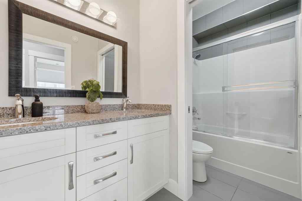 MLS® A2264413 - 1823 33 Avenue SW in South Calgary Calgary, Residential