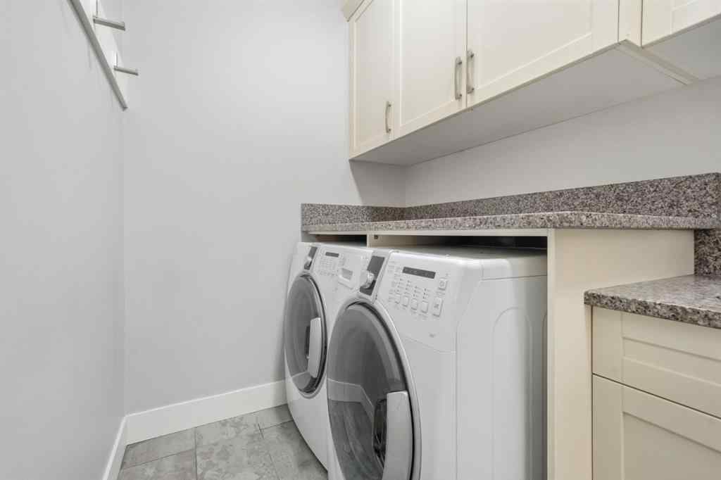 MLS® A2264413 - 1823 33 Avenue SW in South Calgary Calgary, Residential