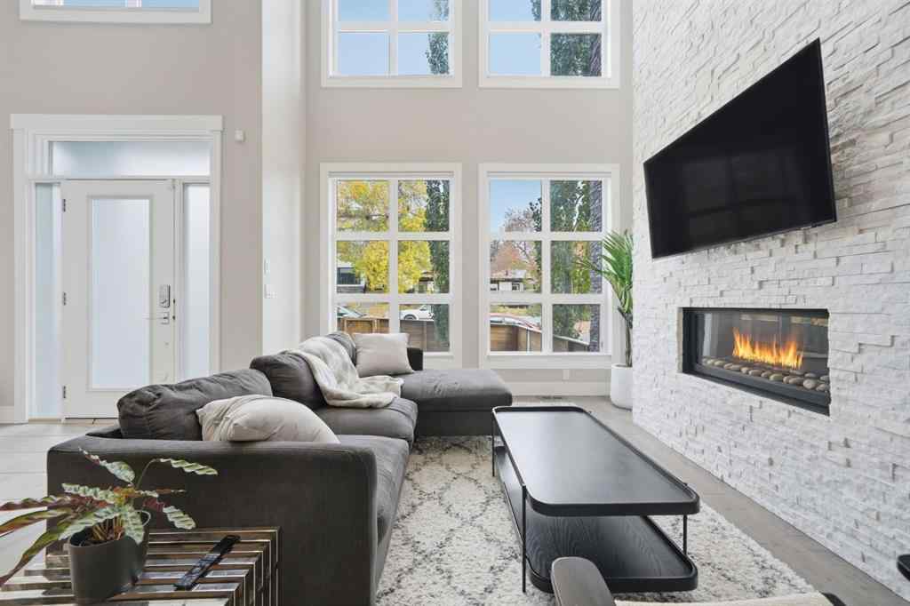 MLS® A2264413 - 1823 33 Avenue SW in South Calgary Calgary, Residential