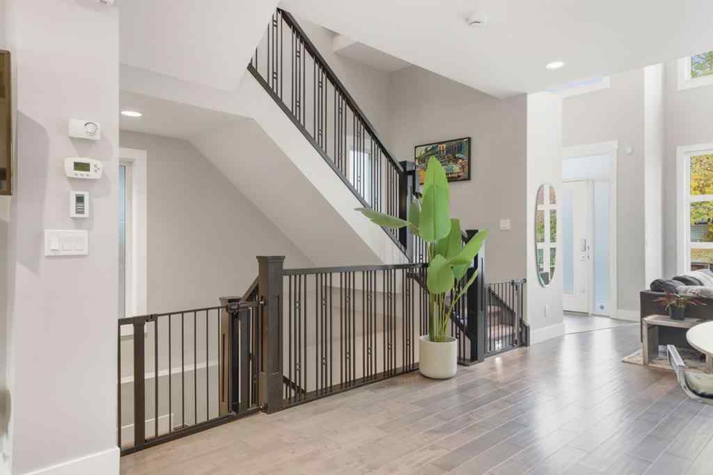 MLS® A2264413 - 1823 33 Avenue SW in South Calgary Calgary, Residential