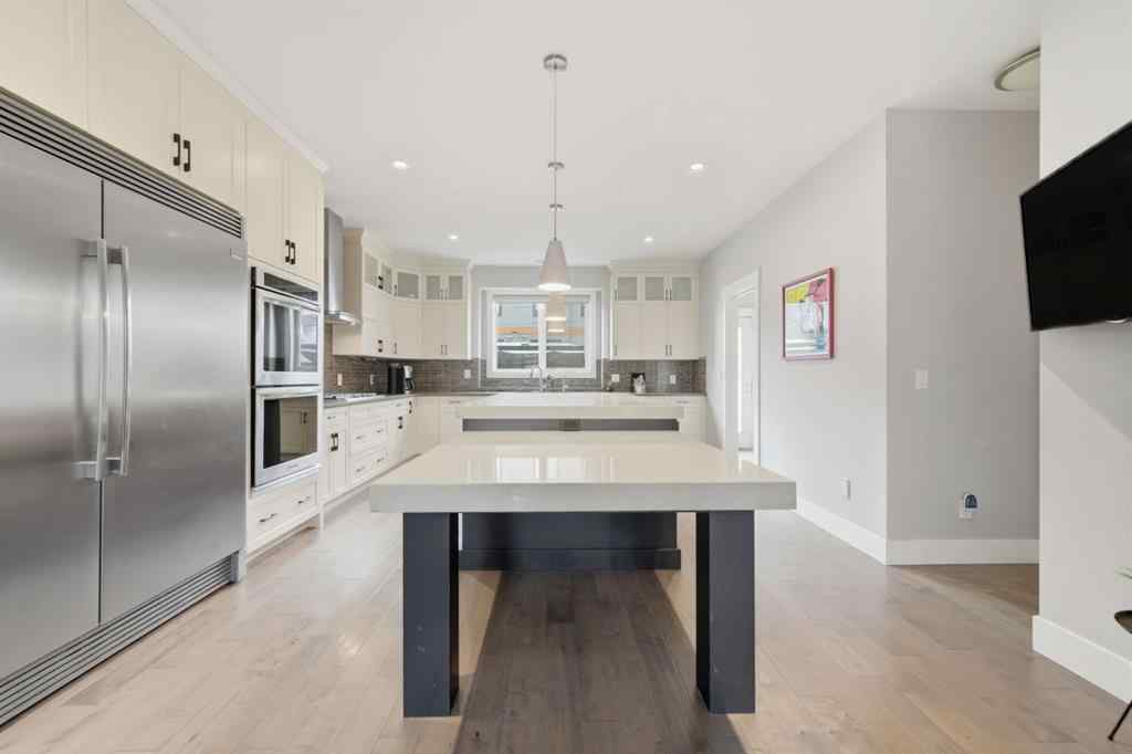 MLS® A2264413 - 1823 33 Avenue SW in South Calgary Calgary, Residential