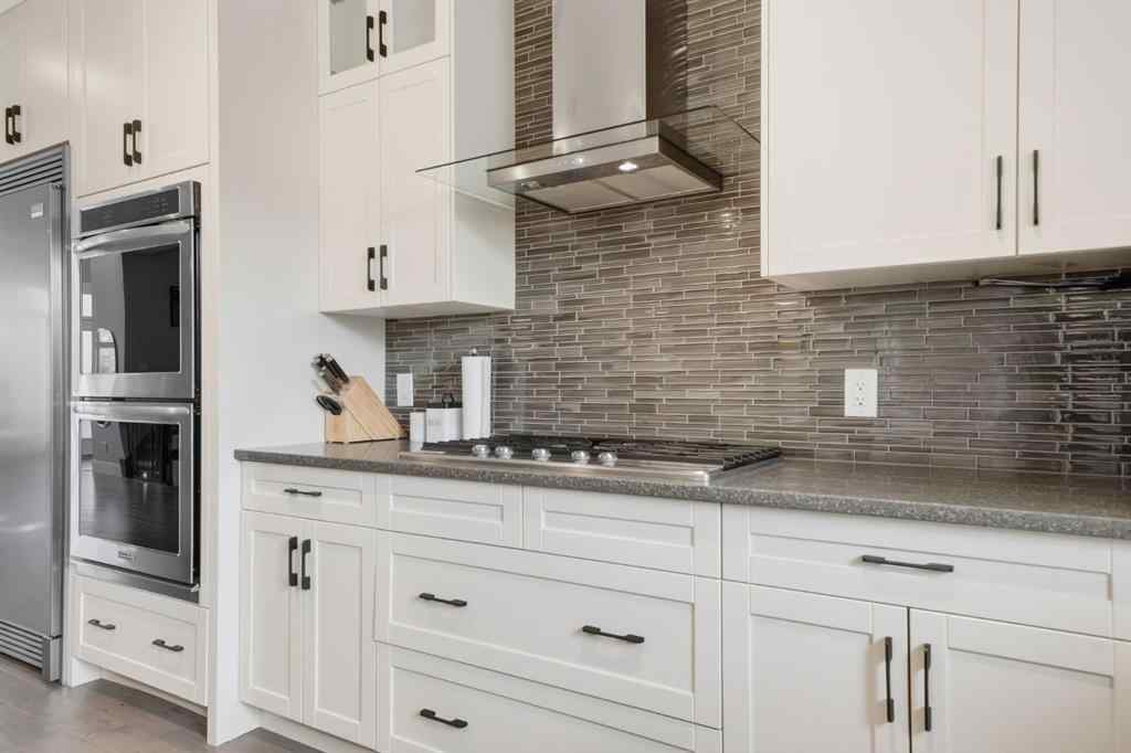 MLS® A2264413 - 1823 33 Avenue SW in South Calgary Calgary, Residential