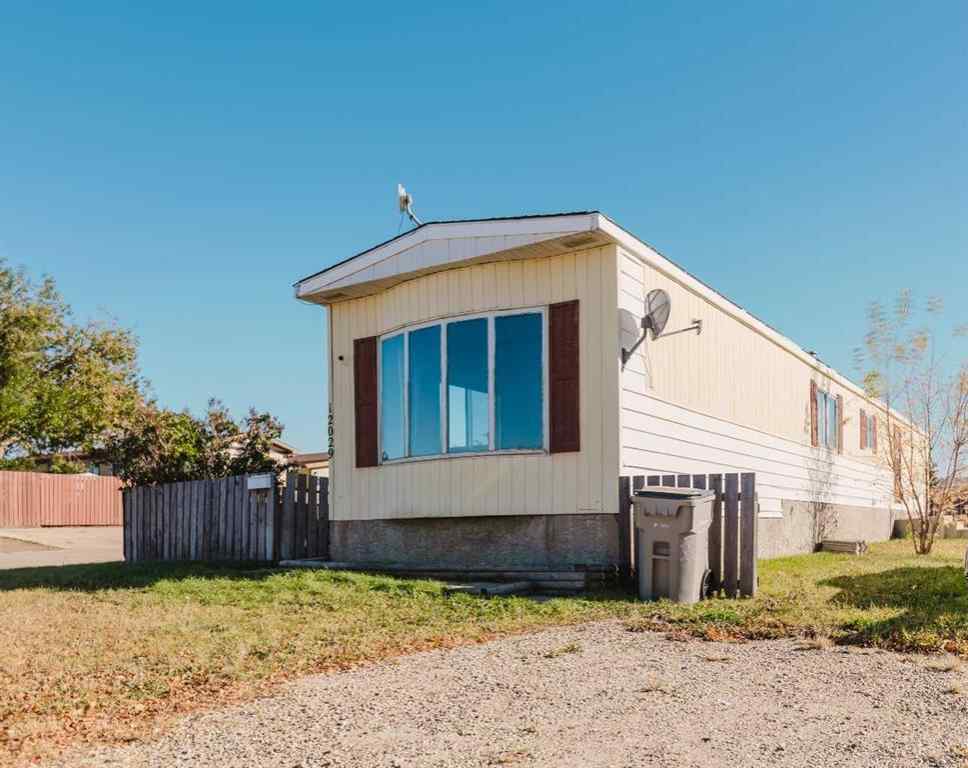 MLS® A2264414 - 12029 - 96A Street   in Crystal Ridge Grande Prairie, Residential