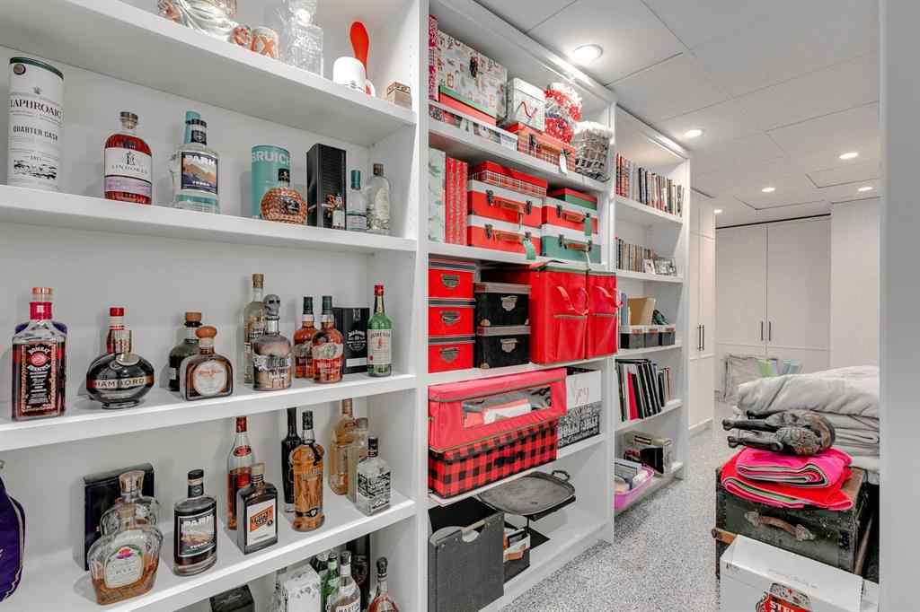 MLS® A2264415 - 50 Signature Heights SW in Signal Hill Calgary, Residential