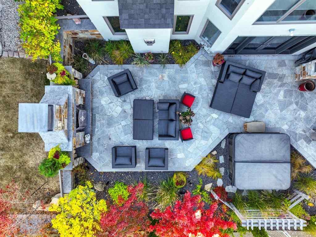 MLS® A2264415 - 50 Signature Heights SW in Signal Hill Calgary, Residential