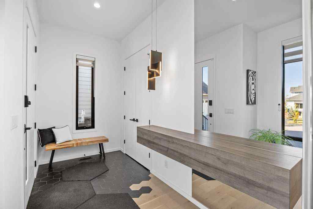 MLS® A2264423 - 133 Glyde Park  in Elbow Valley West Rural Rocky View County, Residential