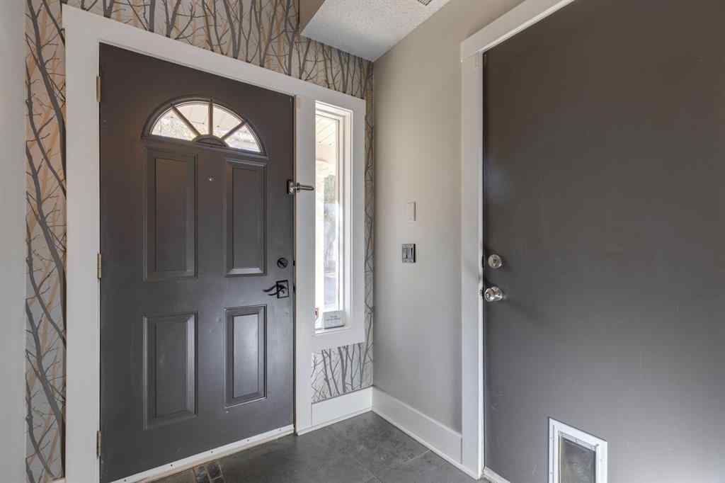MLS® A2264425 - 246 Christie Park Mews SW in Christie Park Calgary, Residential