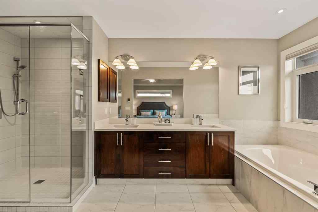 MLS® A2264426 - 4420 33 Avenue SW in Glenbrook Calgary, Residential