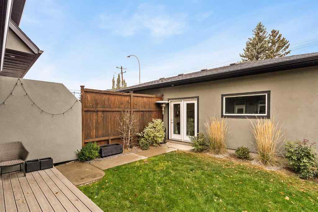 MLS® A2264426 - 4420 33 Avenue SW in Glenbrook Calgary, Residential