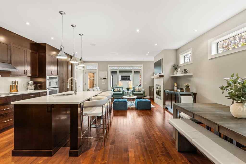 MLS® A2264426 - 4420 33 Avenue SW in Glenbrook Calgary, Residential