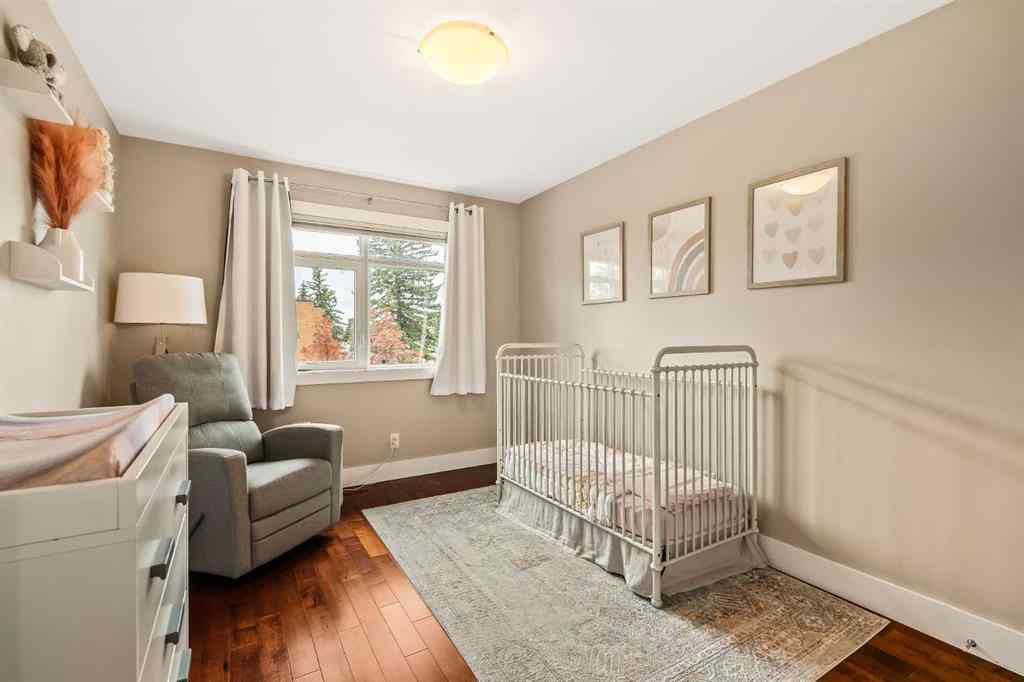 MLS® A2264426 - 4420 33 Avenue SW in Glenbrook Calgary, Residential