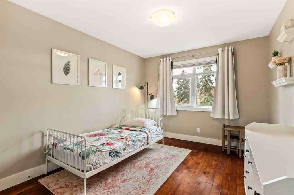 MLS® A2264426 - 4420 33 Avenue SW in Glenbrook Calgary, Residential