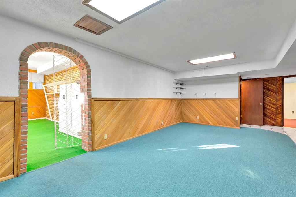 MLS® A2264428 - 6219 19 Street SE in Ogden Calgary, Residential