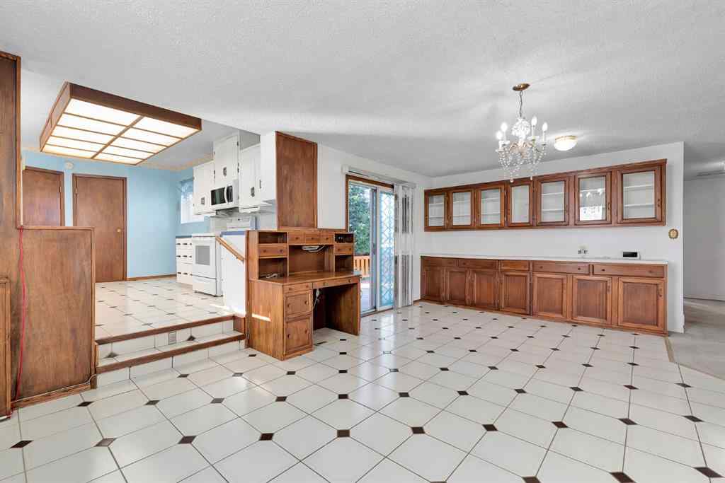 MLS® A2264428 - 6219 19 Street SE in Ogden Calgary, Residential