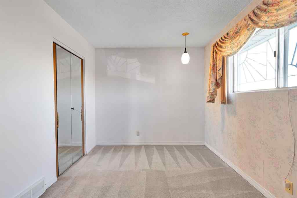 MLS® A2264428 - 6219 19 Street SE in Ogden Calgary, Residential