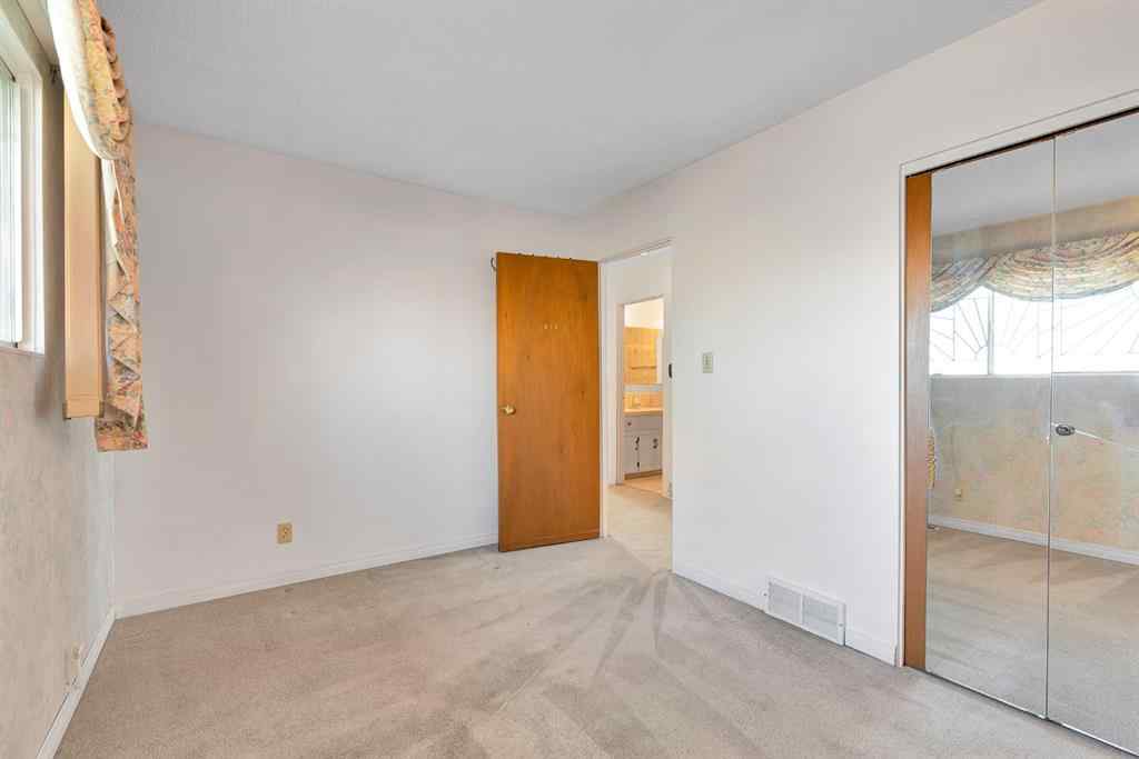 MLS® A2264428 - 6219 19 Street SE in Ogden Calgary, Residential