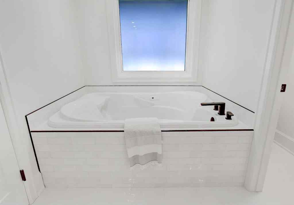 MLS® A2264430 - 10617 154a Avenue  in Whispering Ridge Rural Grande Prairie No. 1, County of, Residential