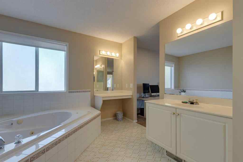 MLS® A2264431 - 254 Scenic View Close NW in Scenic Acres Calgary, Residential