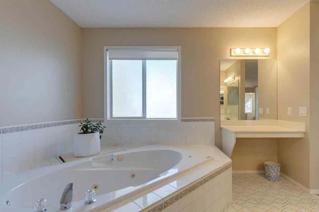 MLS® A2264431 - 254 Scenic View Close NW in Scenic Acres Calgary, Residential