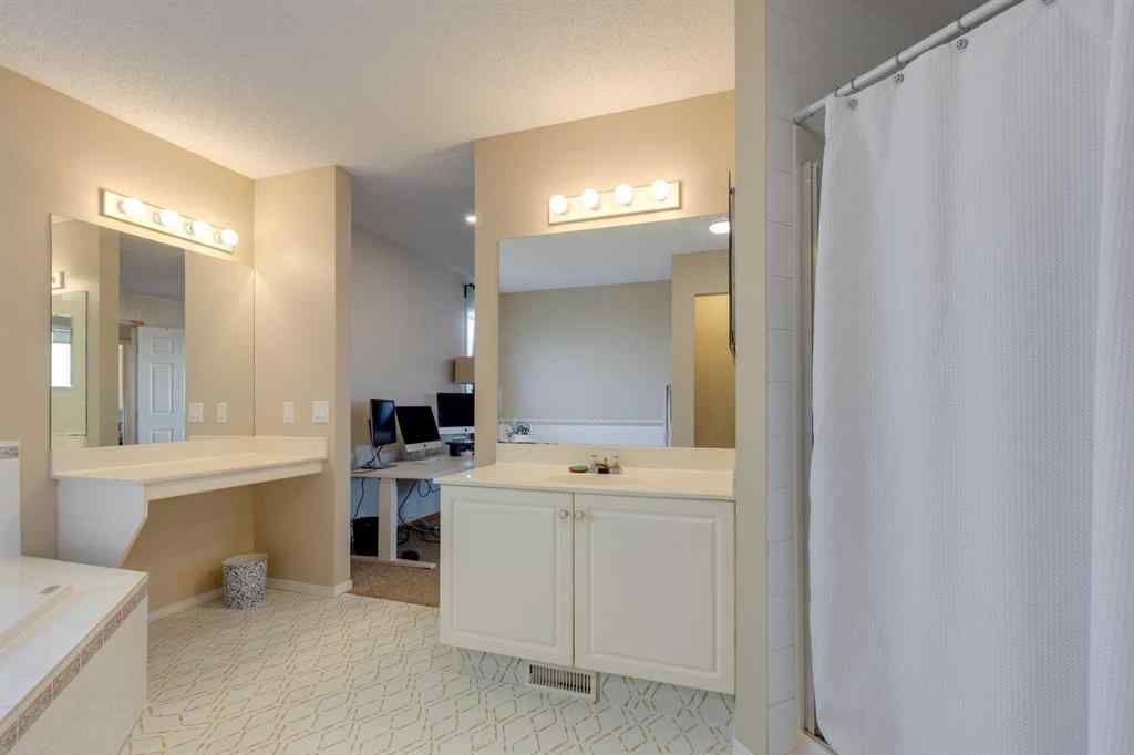 MLS® A2264431 - 254 Scenic View Close NW in Scenic Acres Calgary, Residential