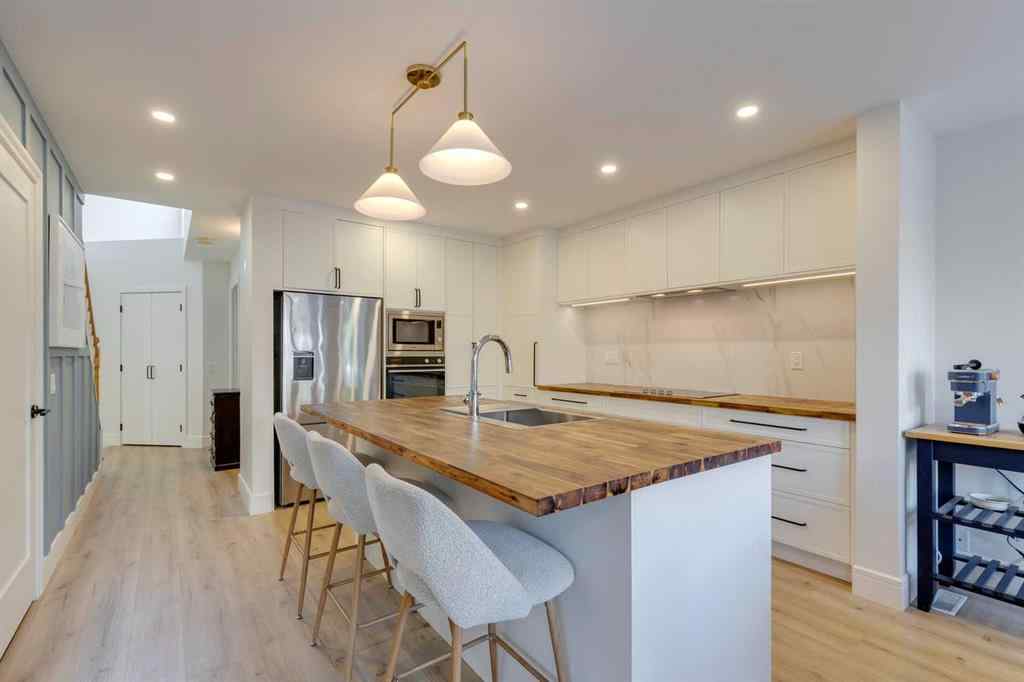 MLS® A2264431 - 254 Scenic View Close NW in Scenic Acres Calgary, Residential