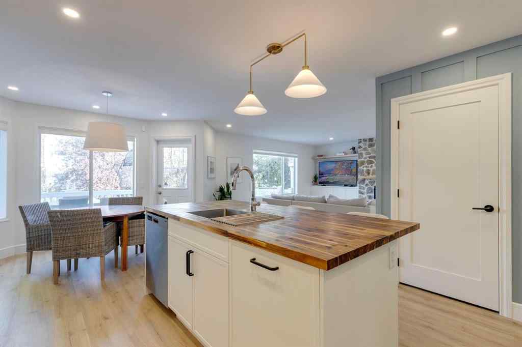 MLS® A2264431 - 254 Scenic View Close NW in Scenic Acres Calgary, Residential