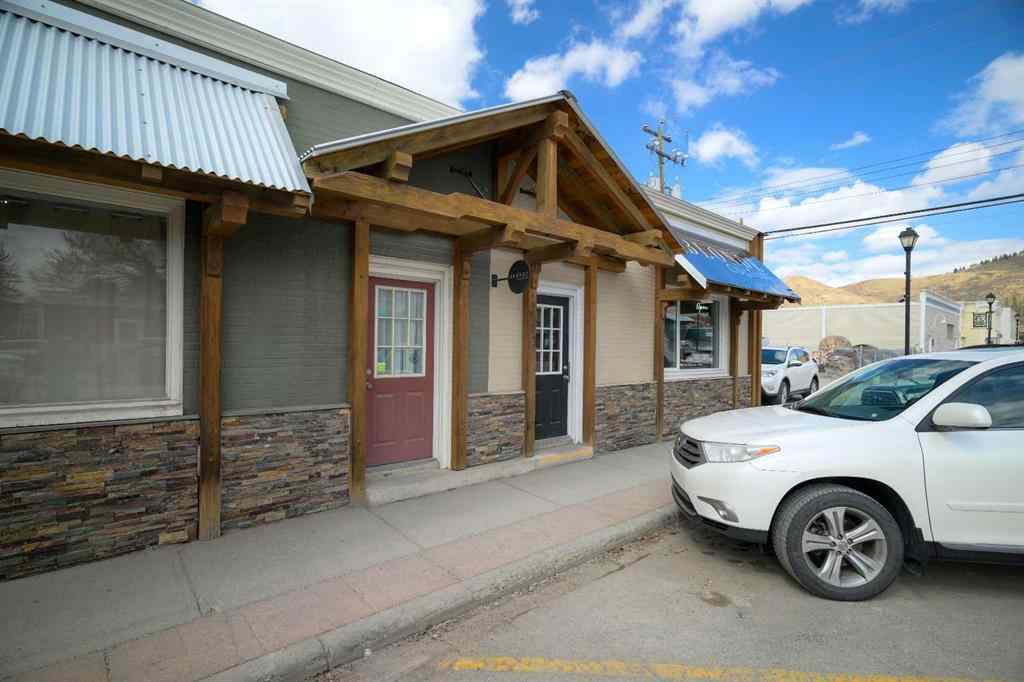 MLS® A2264435 - 107 First Avenue W in Downtown Cochrane, Commercial