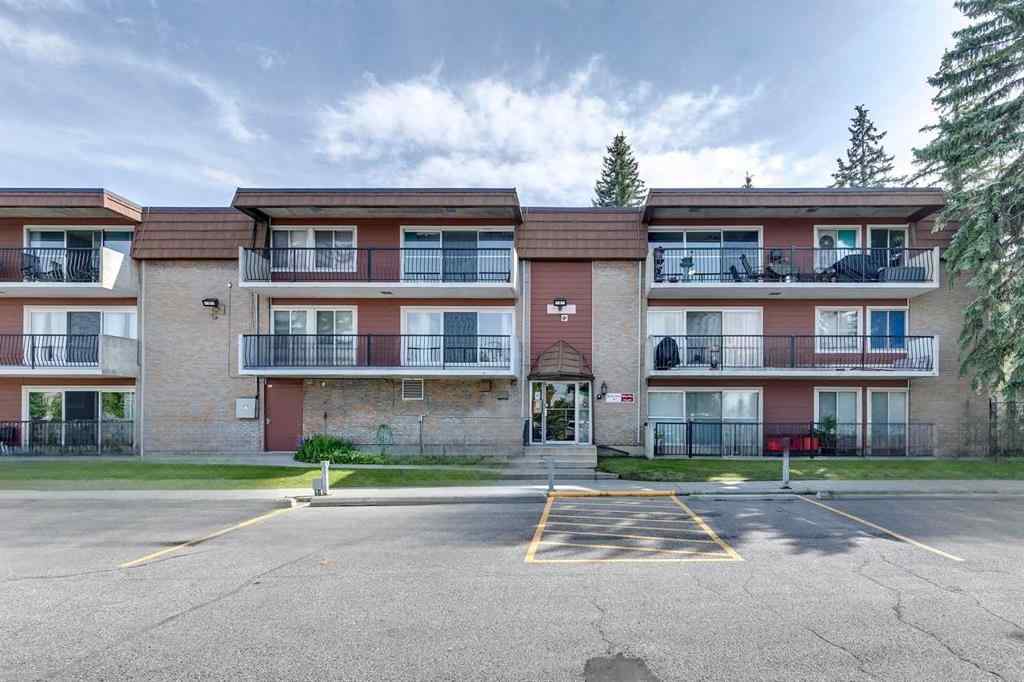 MLS® A2264436 - Unit #35B 231 Heritage Drive SE in Acadia Calgary, Residential