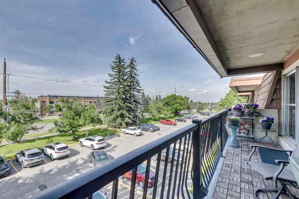 MLS® A2264436 - Unit #35B 231 Heritage Drive SE in Acadia Calgary, Residential