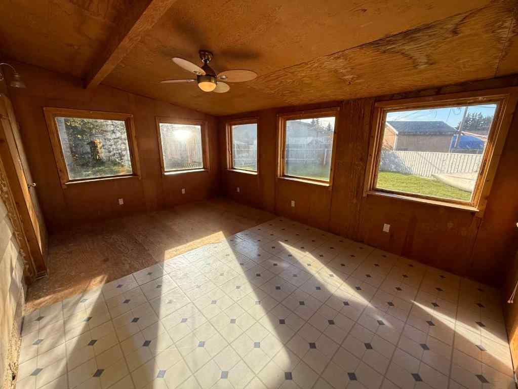 MLS® A2264437 - 121 Poboktan Road  in Hardisty Hinton, Residential