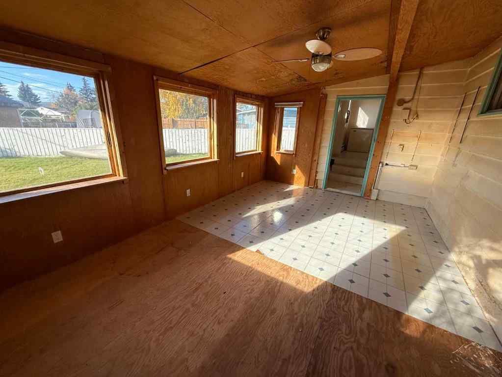 MLS® A2264437 - 121 Poboktan Road  in Hardisty Hinton, Residential