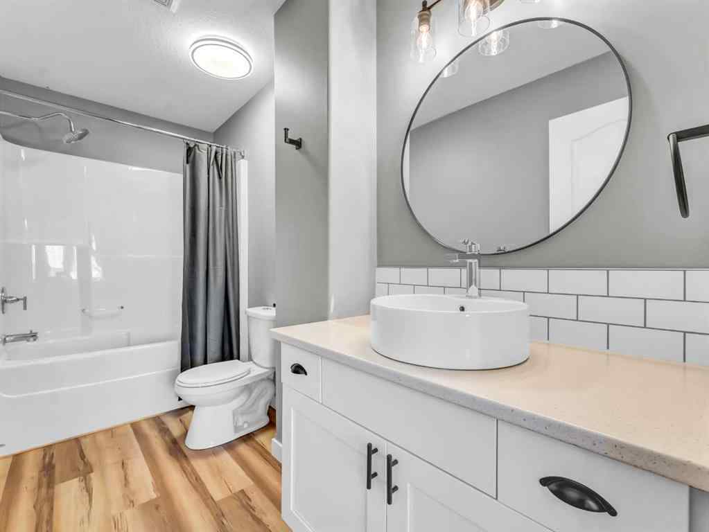 MLS® A2264441 - 82 Saamis Meadows Lane SW in SW Southridge Medicine Hat, Residential