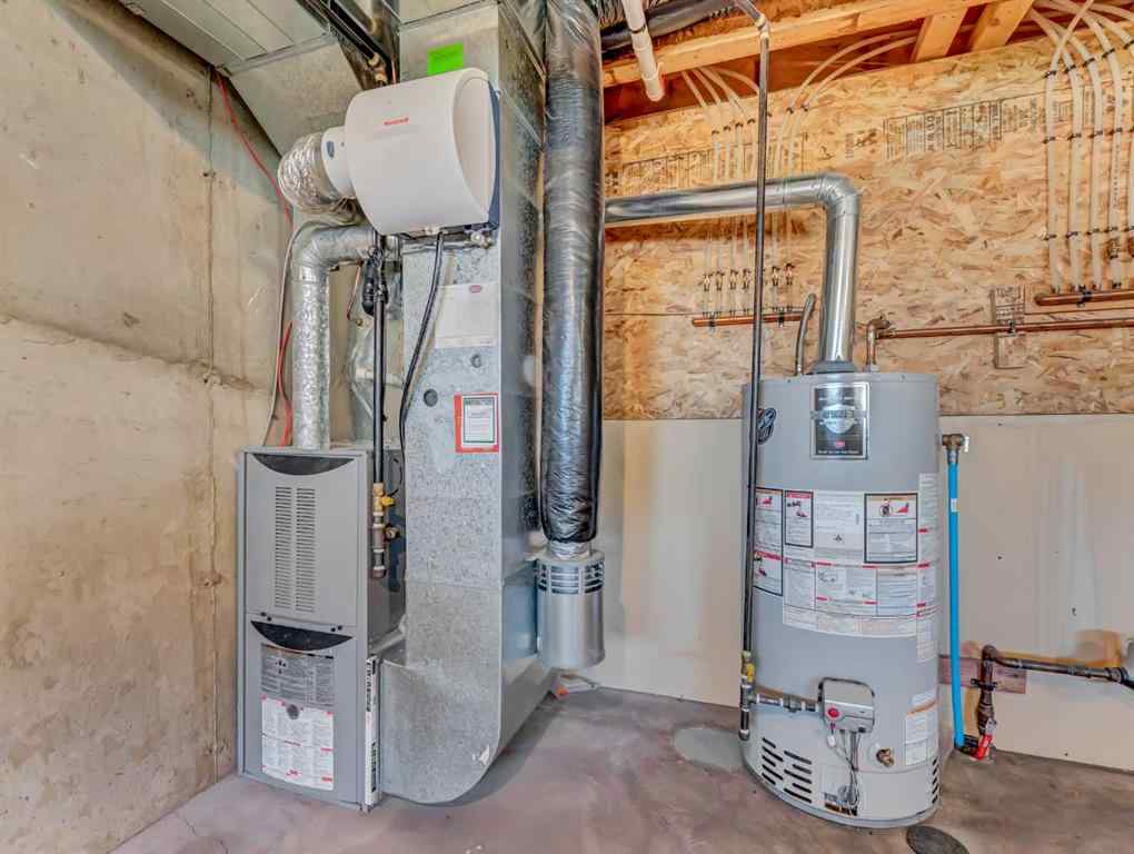 MLS® A2264441 - 82 Saamis Meadows Lane SW in SW Southridge Medicine Hat, Residential