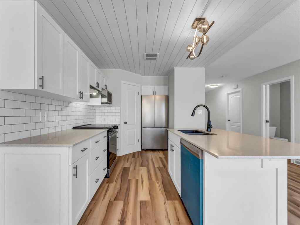 MLS® A2264441 - 82 Saamis Meadows Lane SW in SW Southridge Medicine Hat, Residential