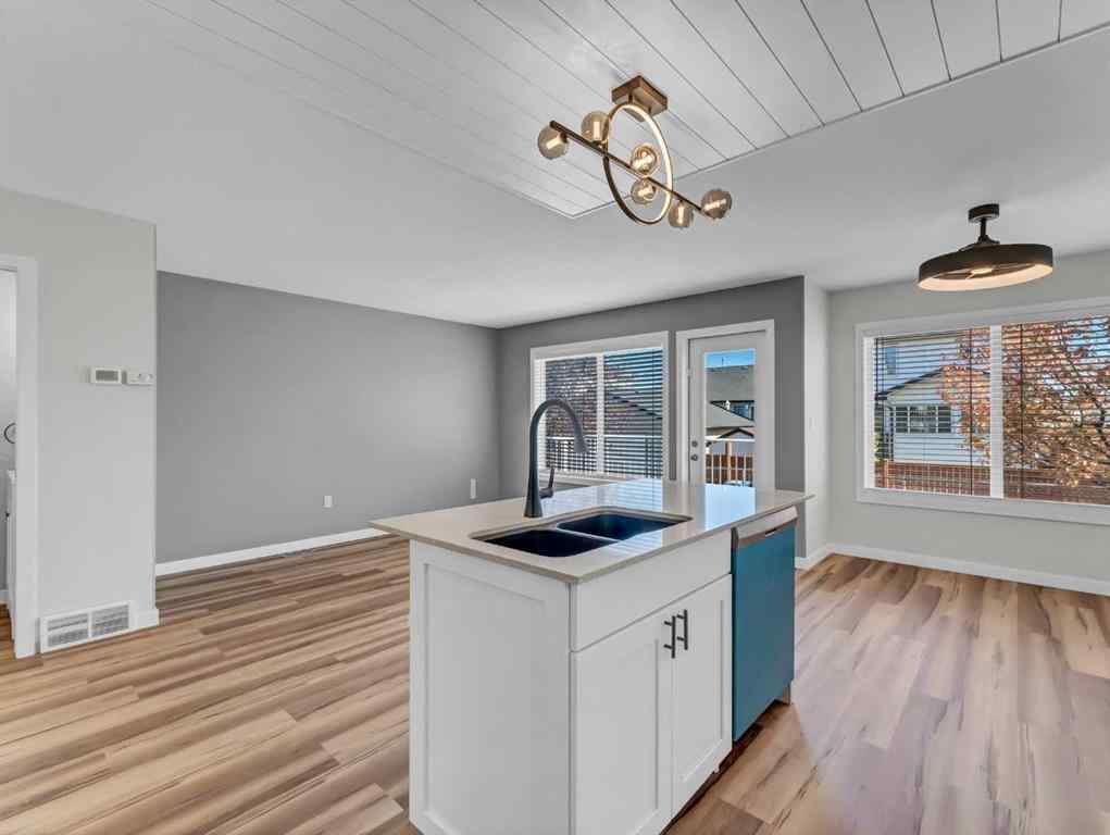 MLS® A2264441 - 82 Saamis Meadows Lane SW in SW Southridge Medicine Hat, Residential