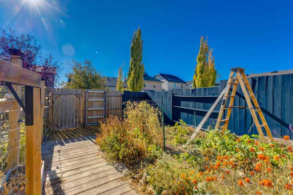 MLS® A2264446 - 327 Covewood Park NE in Coventry Hills Calgary, Residential