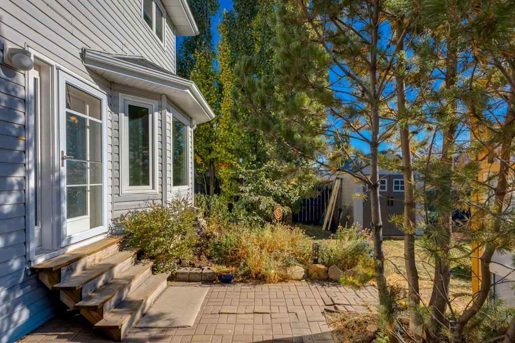 MLS® A2264446 - 327 Covewood Park NE in Coventry Hills Calgary, Residential