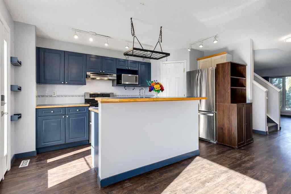 MLS® A2264446 - 327 Covewood Park NE in Coventry Hills Calgary, Residential