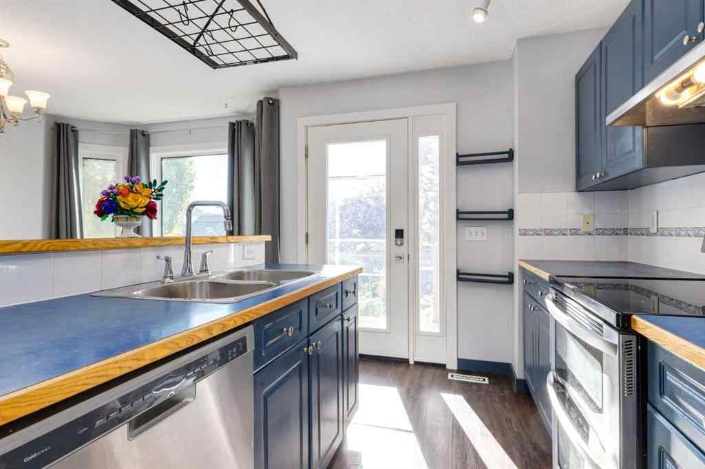 MLS® A2264446 - 327 Covewood Park NE in Coventry Hills Calgary, Residential