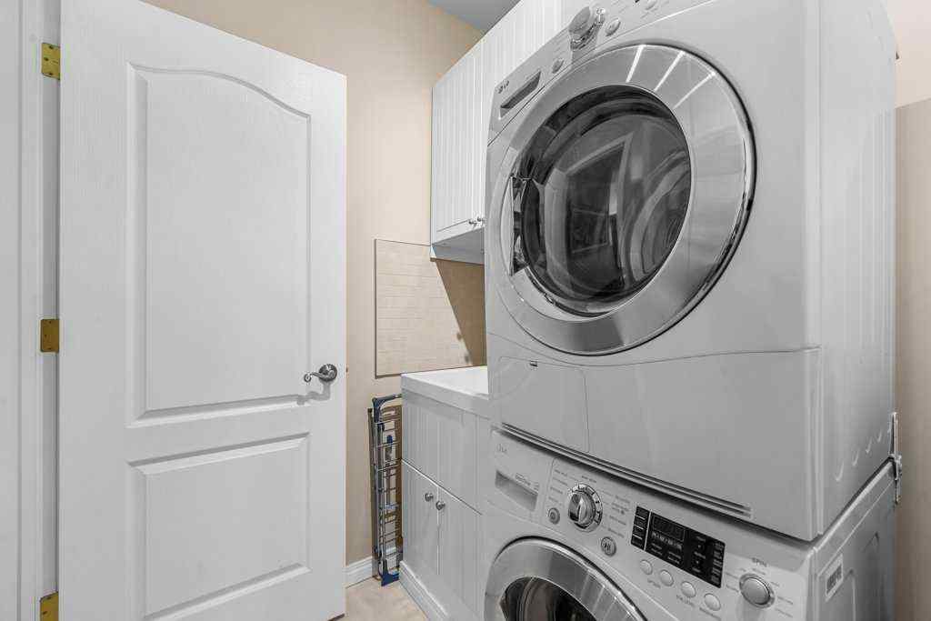 MLS® A2264448 - Unit #402 103 10 Avenue NW in Crescent Heights Calgary, Residential