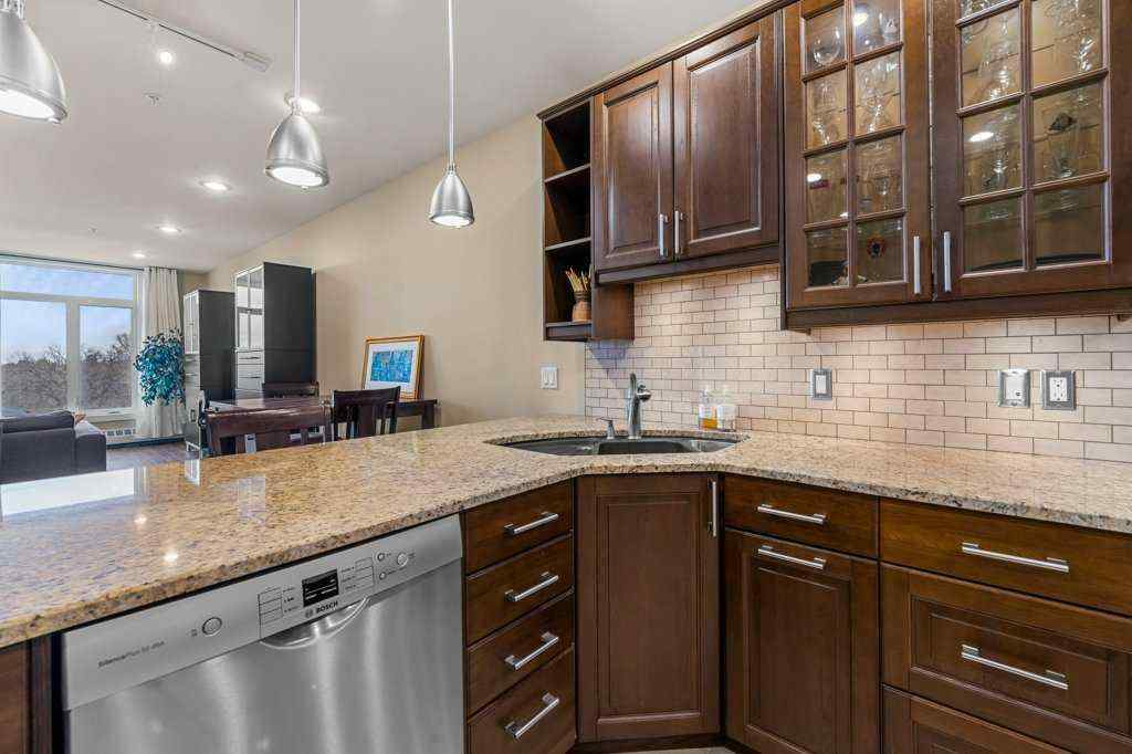 MLS® A2264448 - Unit #402 103 10 Avenue NW in Crescent Heights Calgary, Residential