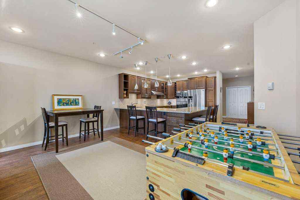 MLS® A2264448 - Unit #402 103 10 Avenue NW in Crescent Heights Calgary, Residential