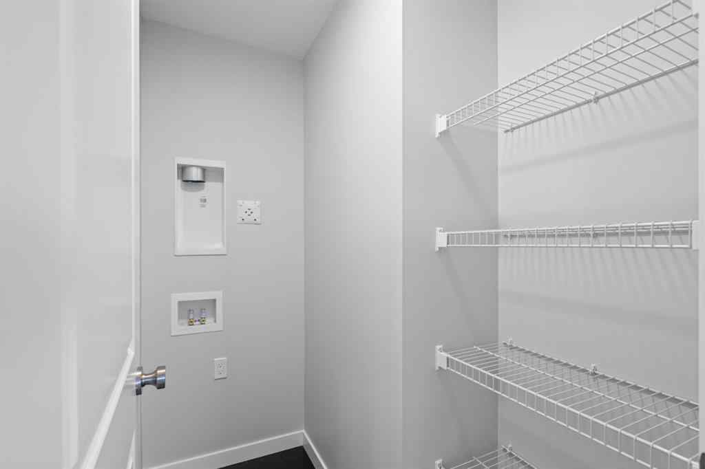 MLS® A2264459 - 460 Lewiston Landing NE in Lewisburg Calgary, Residential