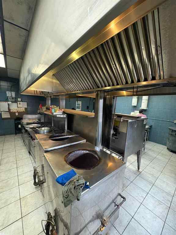 MLS® A2264461 -     in  Calgary, Commercial