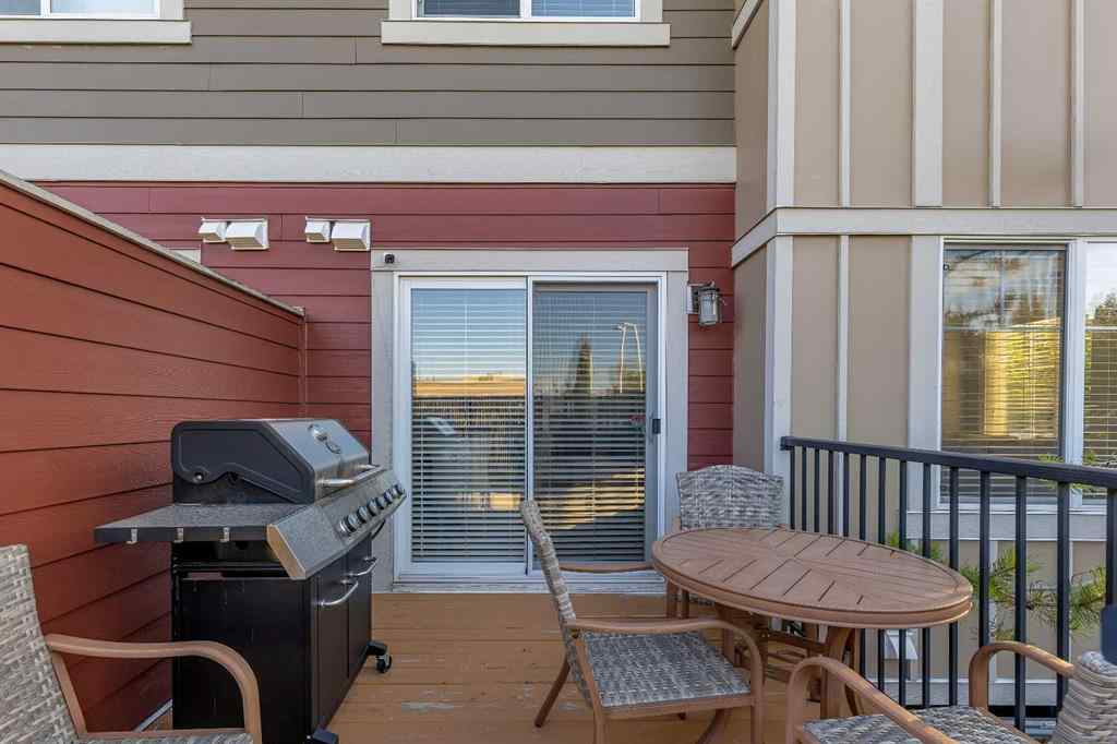 MLS® A2264462 - 7 West Coach Manor SW in West Springs Calgary, Residential