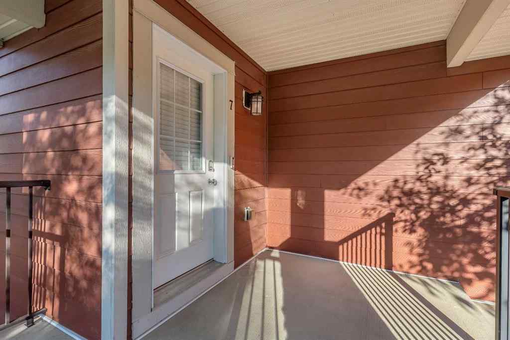 MLS® A2264462 - 7 West Coach Manor SW in West Springs Calgary, Residential