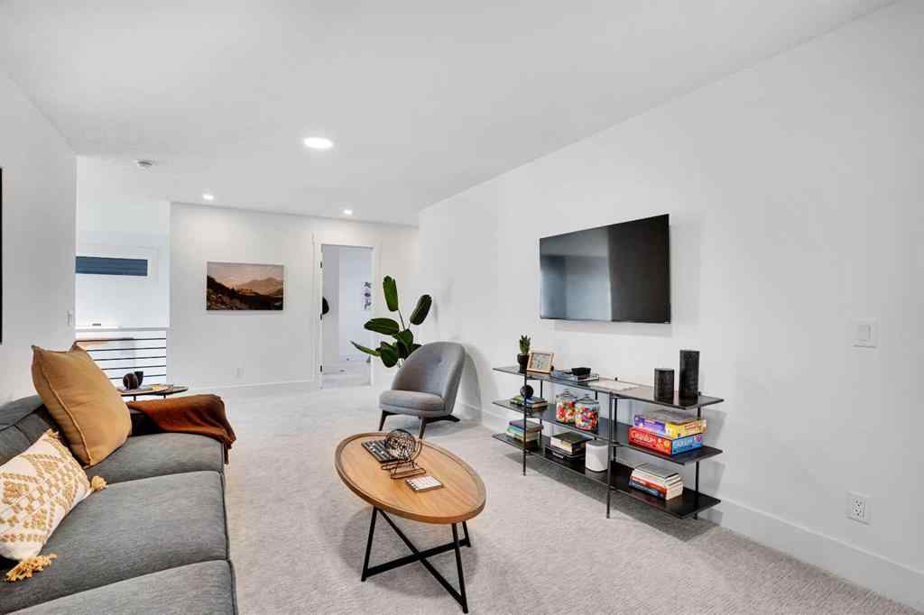 MLS® A2264463 - 371 Chelsea Passage  in Chelsea_CH Chestermere, Residential